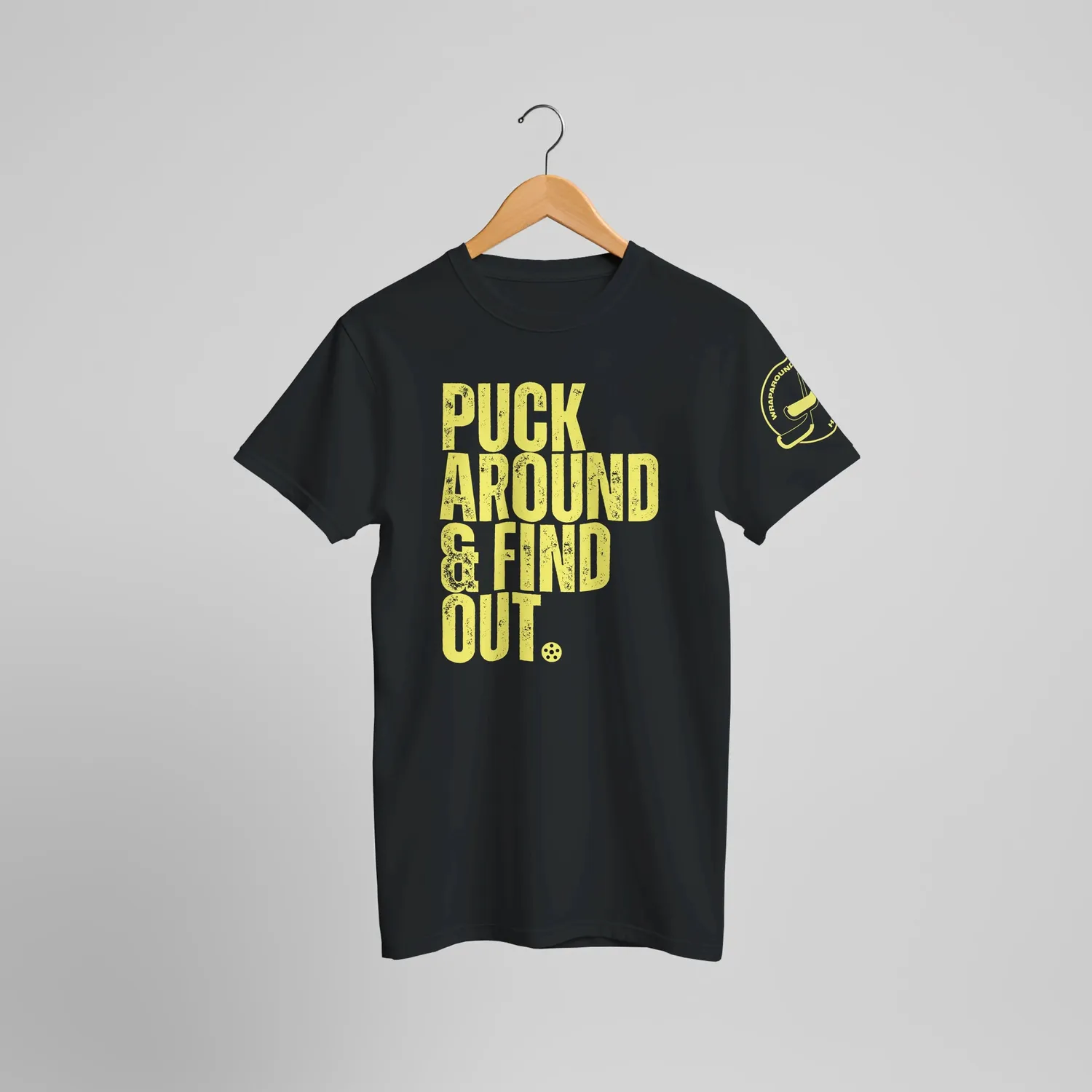 Puckaround Find Out T-shirt sort L bomuld